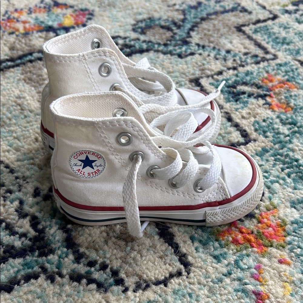 Converse Toddler High-Top Sneakers - Cream - Size 4.